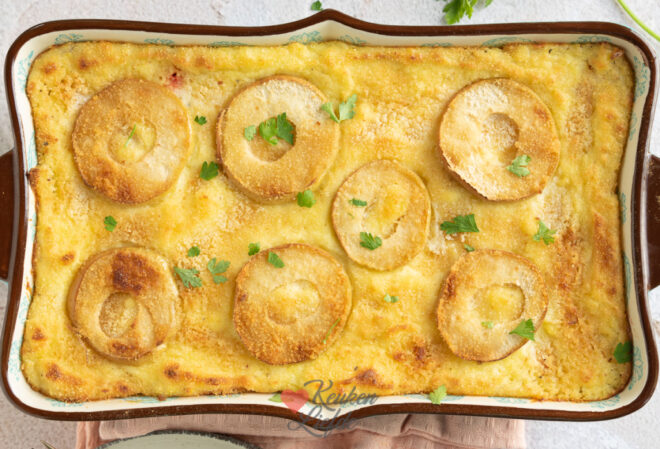 Bak goudbruin in de oven