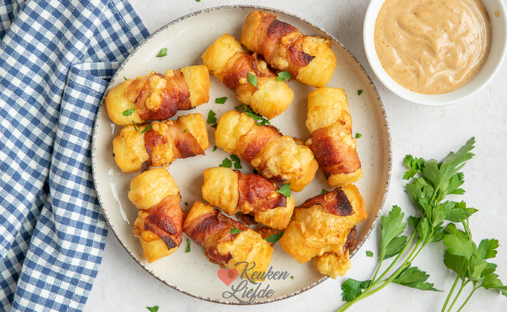 Aardappelkroketjes met kaas en spek
