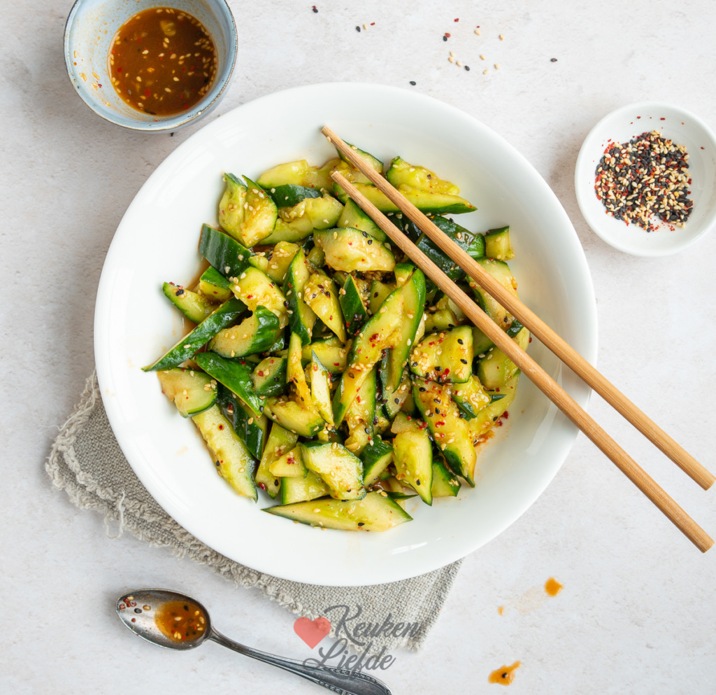 Aziatische komkommersalade