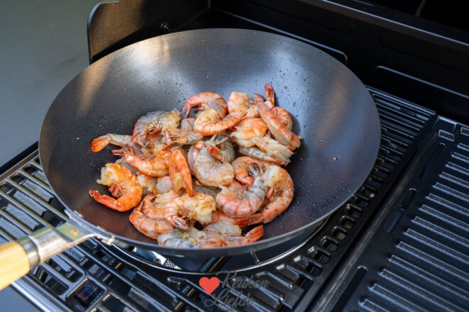 Wok de garnalen