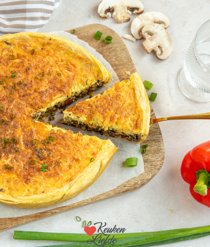 Hartige taart met gehakt Hartige taart met gehakt