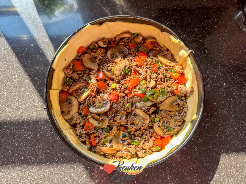 Hartige taart met gehakt