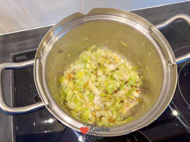 Fruit de prei en knoflook zacht