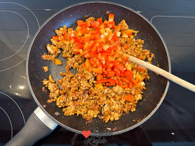 Paprika laten garen