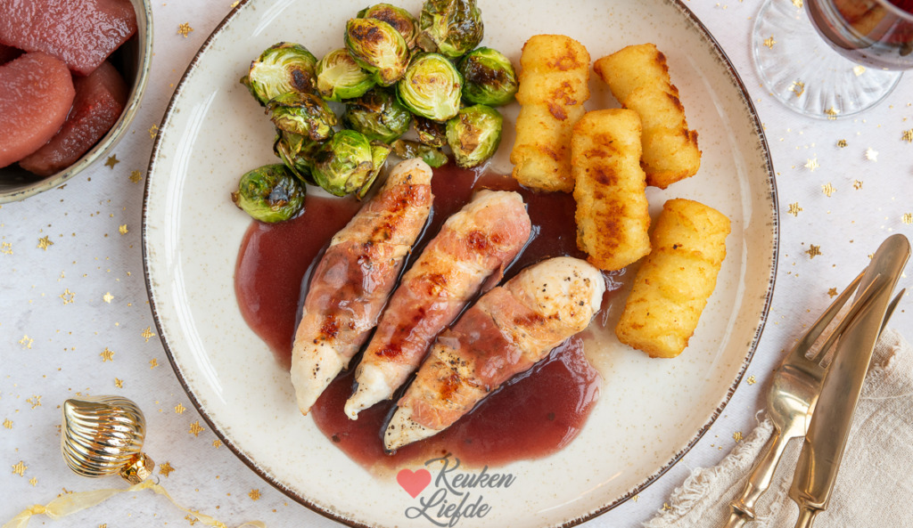 Kipfilethaasjes met rodewijnsaus