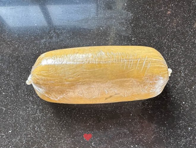 Vleesrol inpakken in bladerdeeg