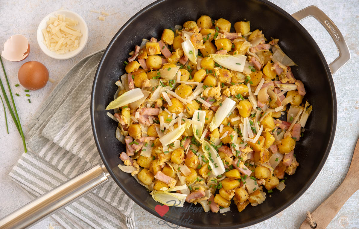 Krieltjes carbonara met ham en witlof