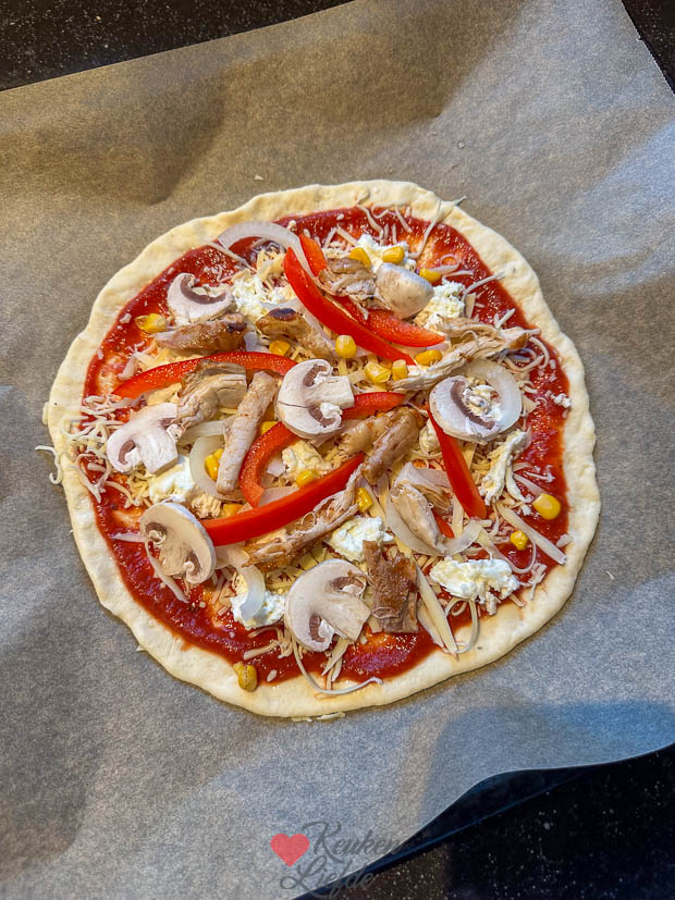 Pizza barbecue chicken