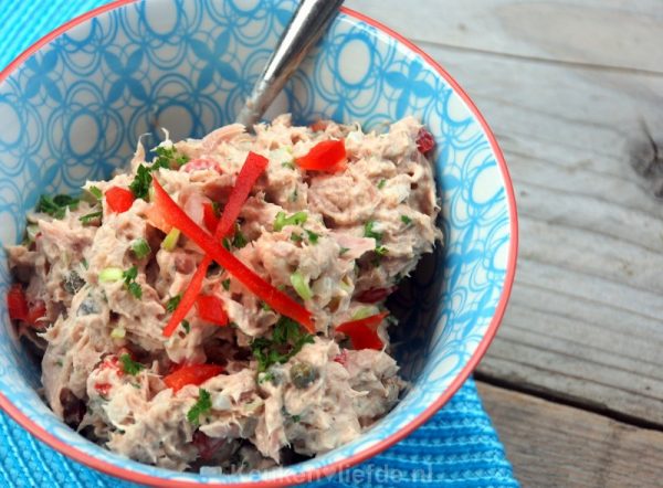 Zelfgemaakte tonijnsalade