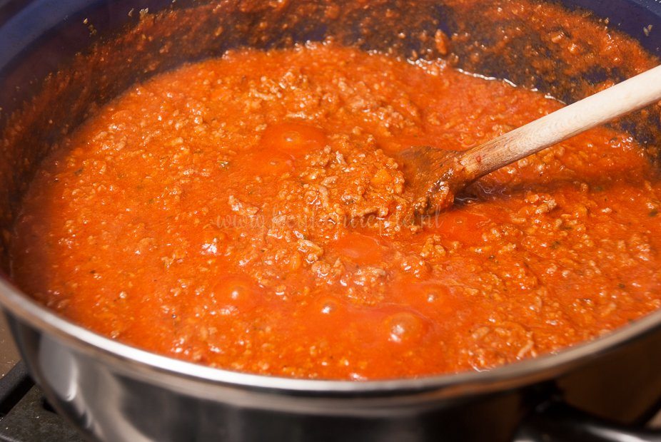 Basisrecept: tomaten-gehaktsaus (bolognesesaus)