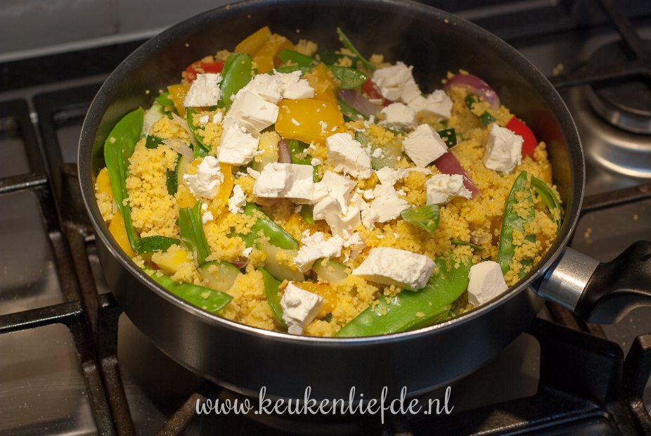 Vega kerst: couscous met kerrie en warme feta