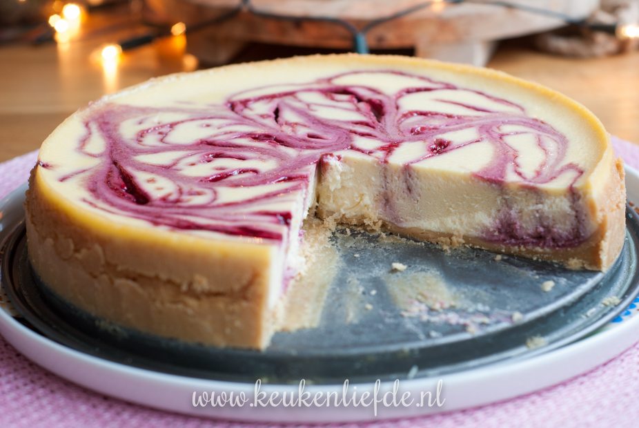 Cheesecake met frambozensaus