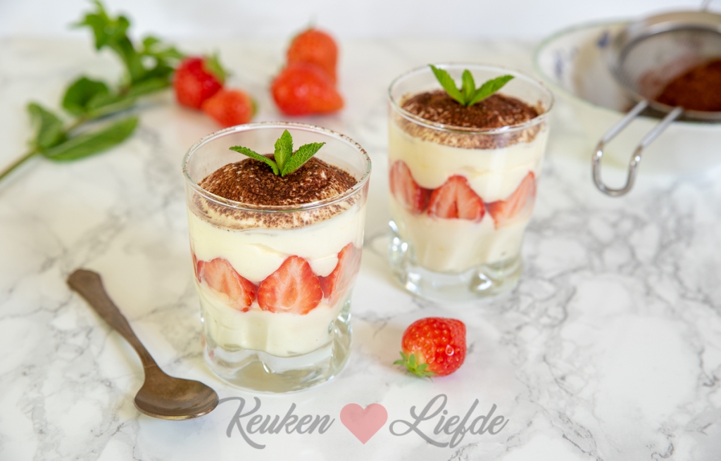 Mascarponecrème met aardbeien