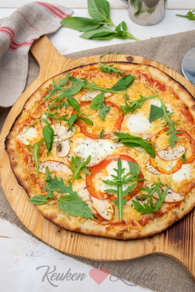Pizza bakken in een houtoven: tips en trics + recept