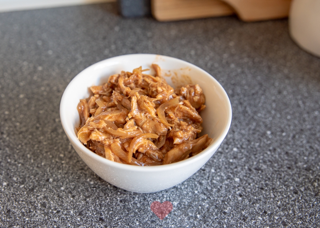Barbecue pulled chicken