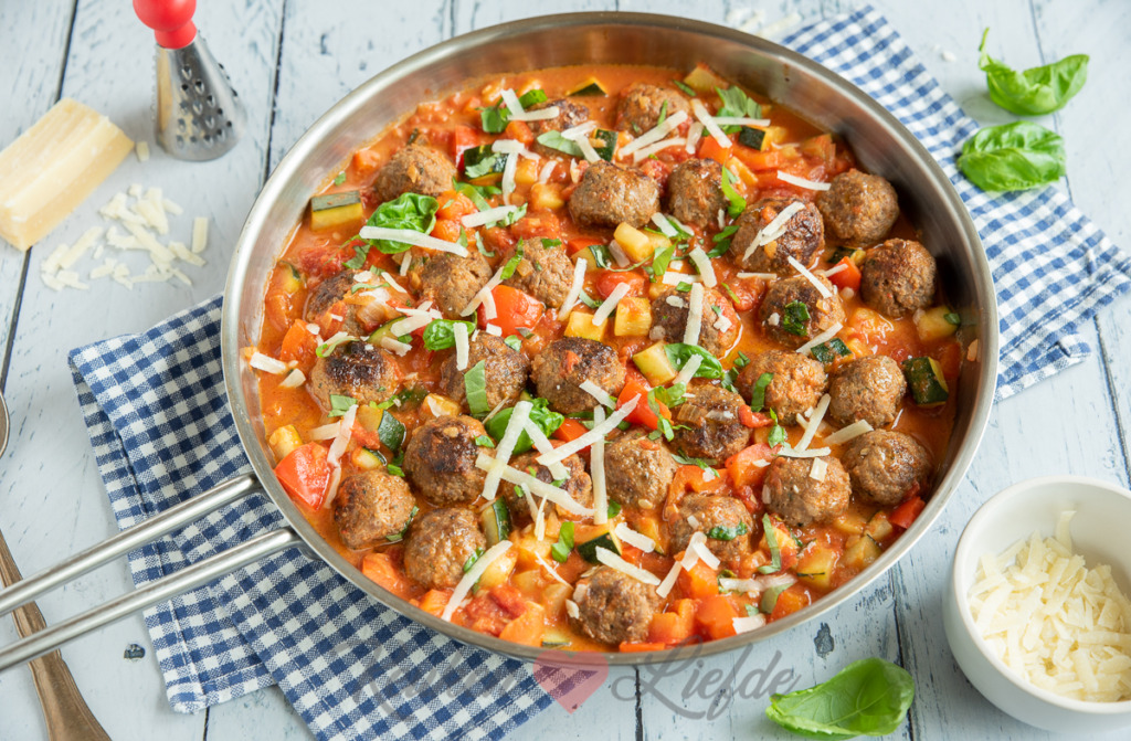 Italiaanse gehaktballetjes in tomatensaus