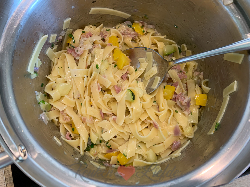 One pot pasta (makkelijk op de camping)