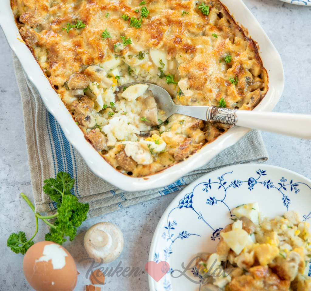 Rijstschotel met kip en champignonroomsaus