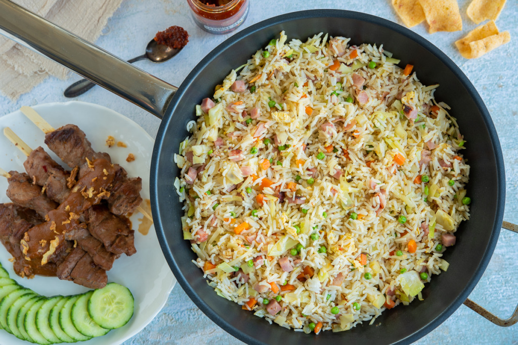 Dek de tafel januari Dekking Nasi goreng met ham en groenten | Keukenliefde