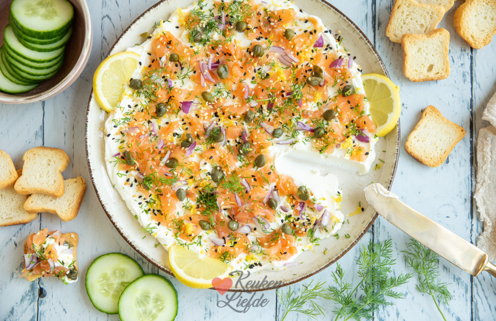 Roomkaasdip met zalm